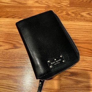 Black Kate Spade Planner with inserts